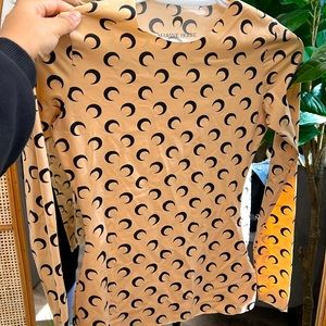 Small marine serre top